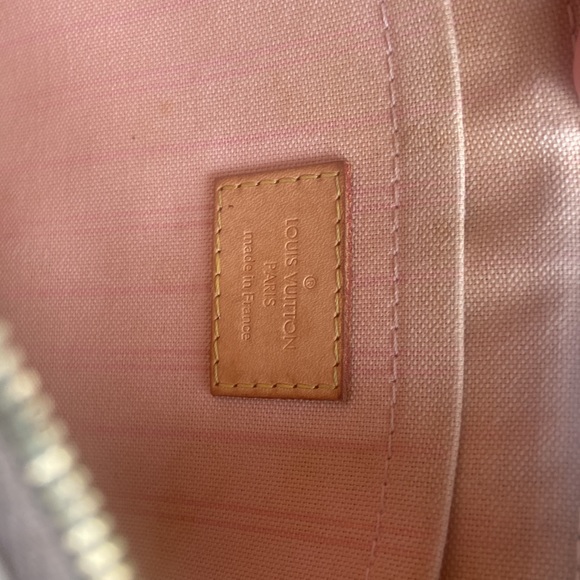 Louis Vuitton 100% Authentic Damier Azur Pouch - Picture 5 of 8